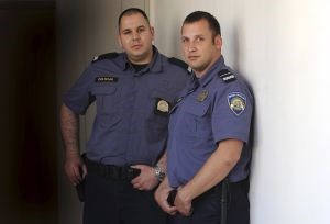 Photo PU_SD/spasili muškarca policajci dundic i mikulicic.jpg